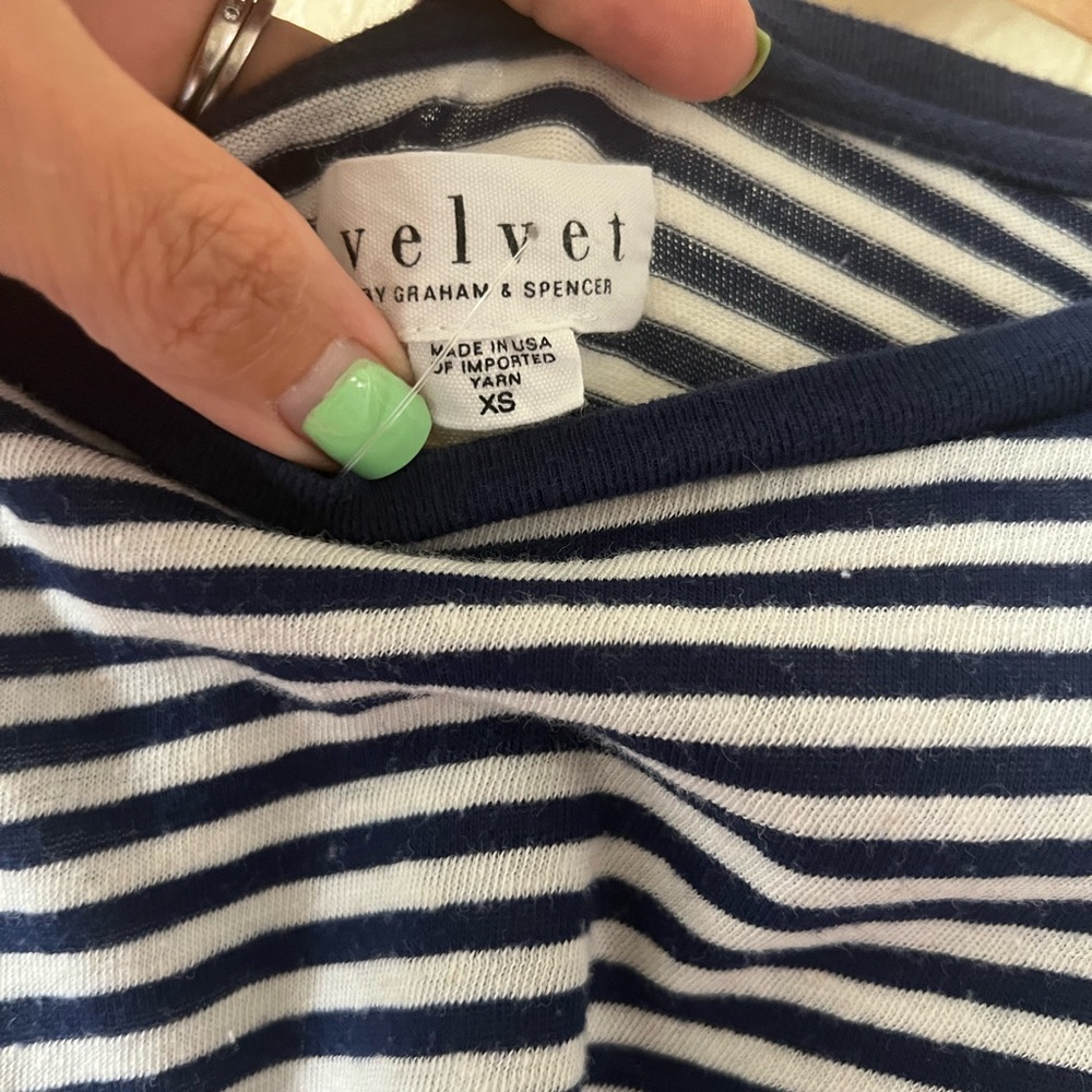 💙Velvet by Graham & Spencer💙 Navy and White Ruffled Striped Tee. XS - Picture 5 of 5